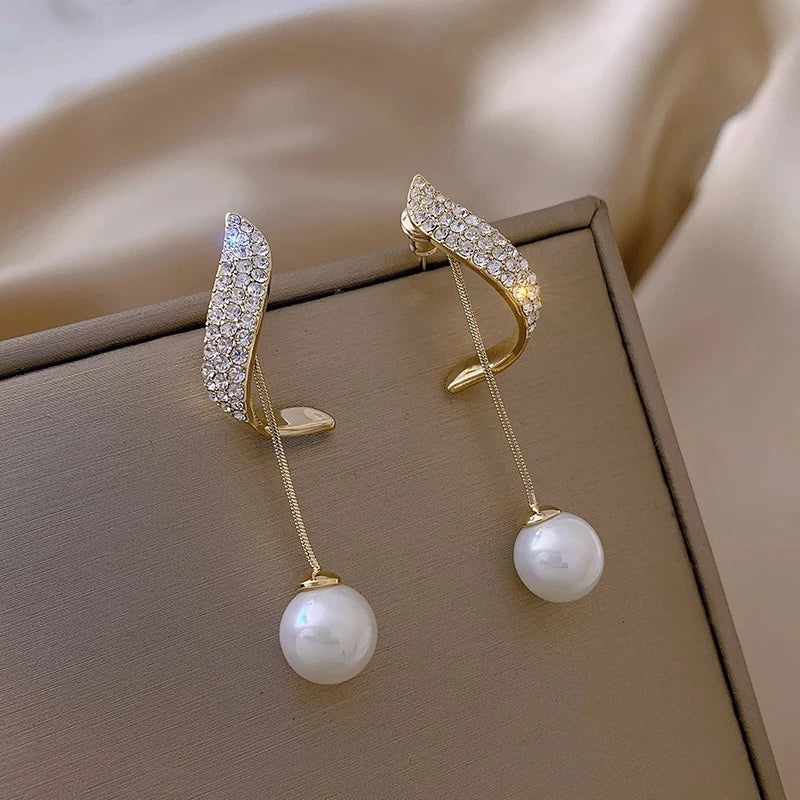 Heart Pearl Fine Earrings