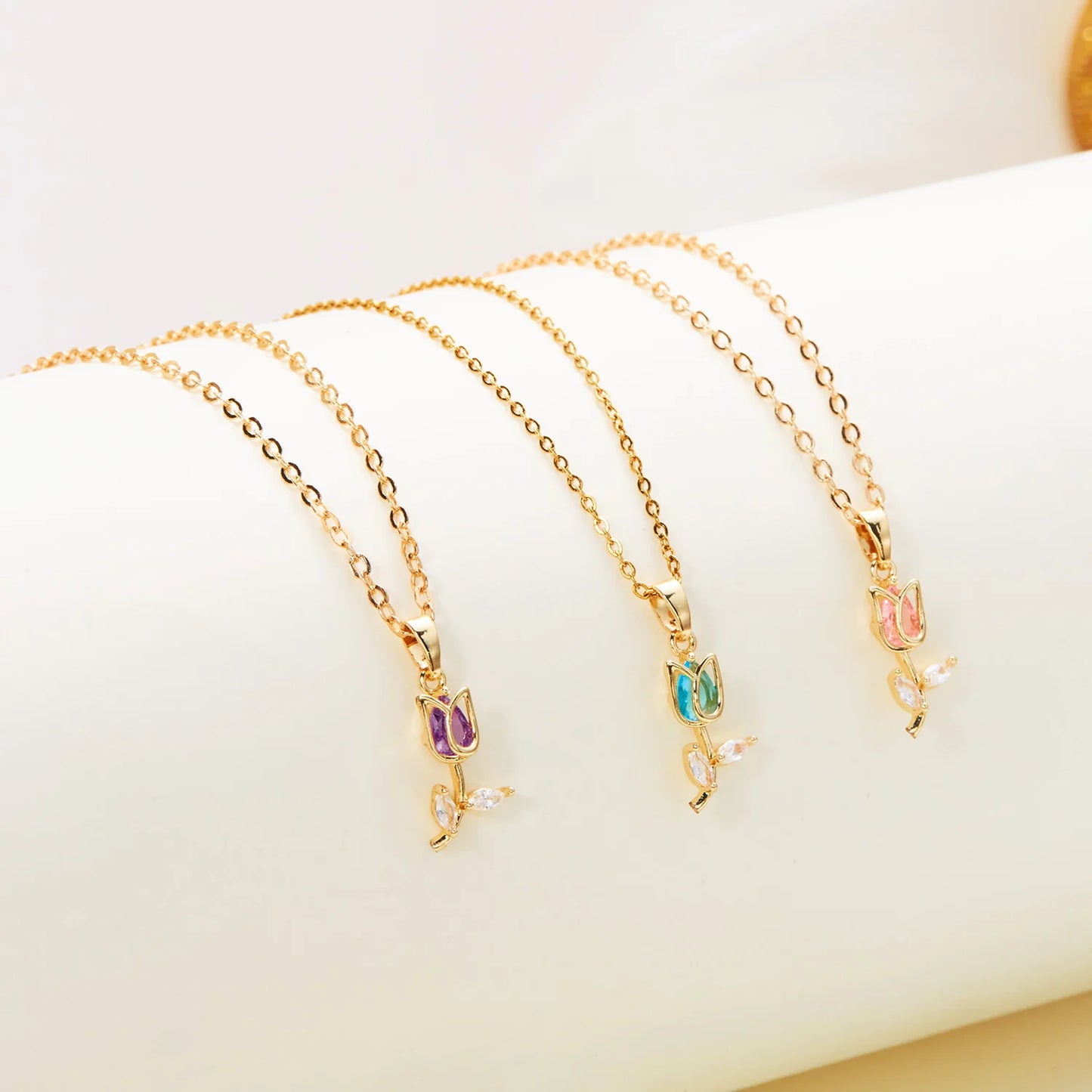 Light Luxury Tulip Flower Pendant Necklace