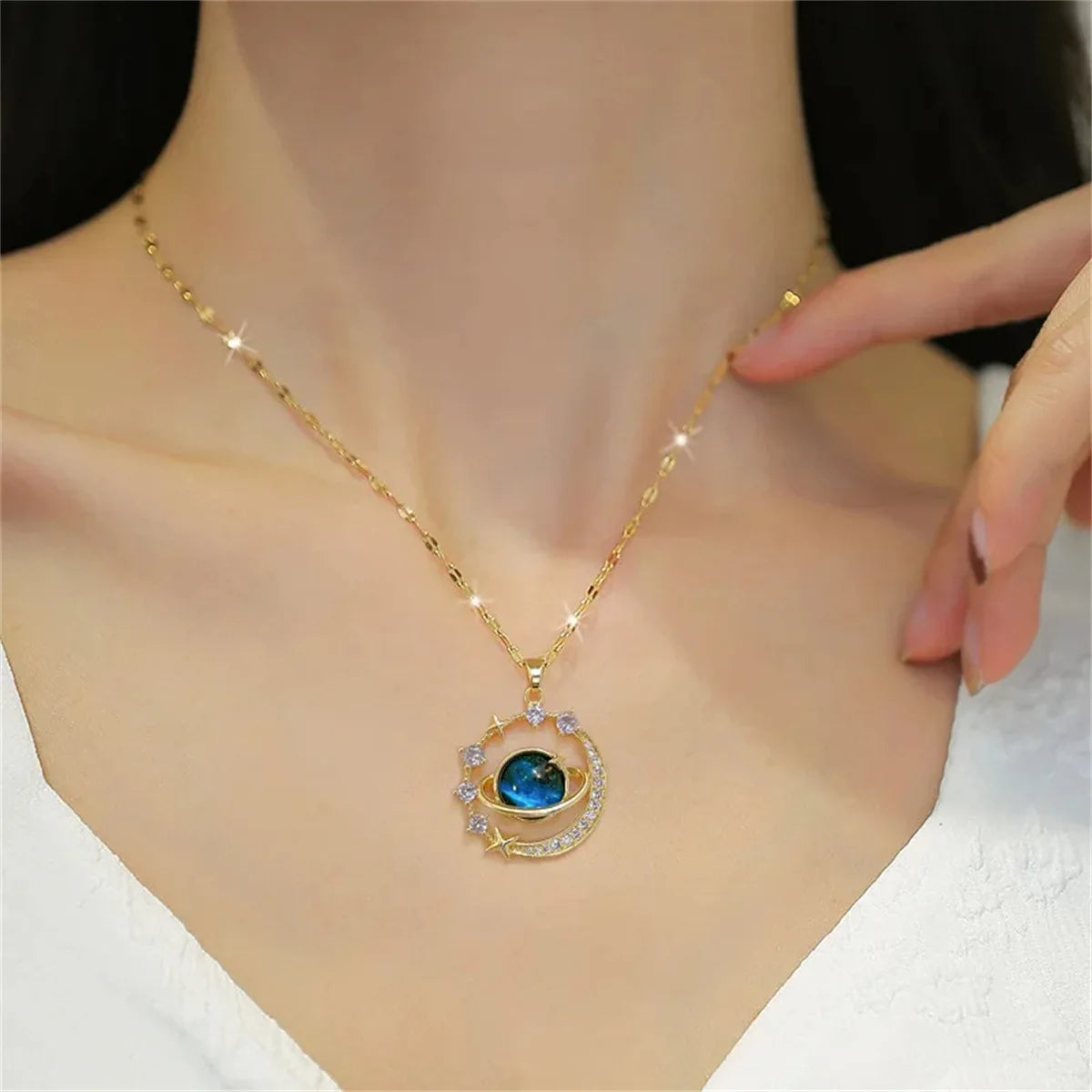 Exquisite Starry Sky Planet Light Luxurious Necklace