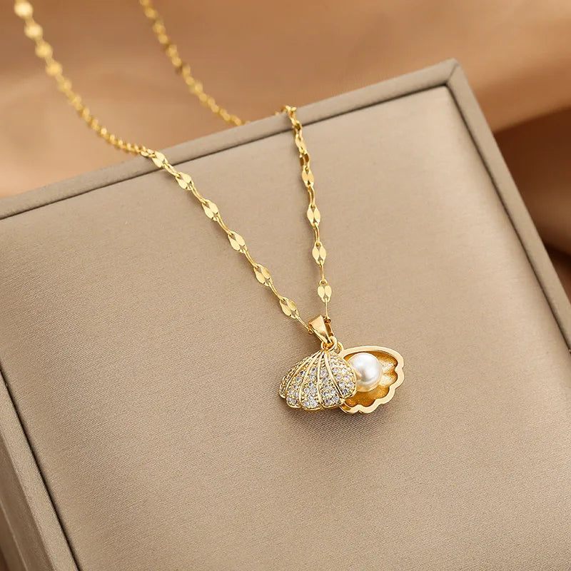 Classic Shell Pearl Necklace Simple Versatile Pendant