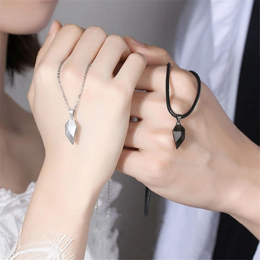 Quality Couple Pendant Necklace Electrocardiogram, Magnetic Heart