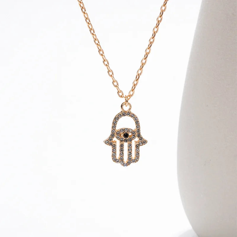 Vintage Hollow Hamsa Hand Clavicle Chain Choker