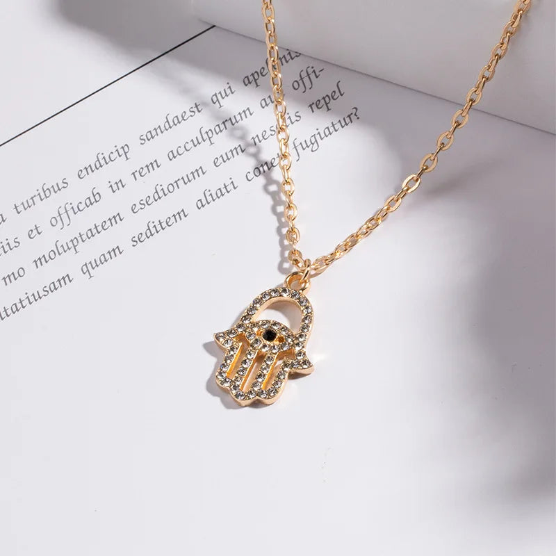 Vintage Hollow Hamsa Hand Clavicle Chain Choker