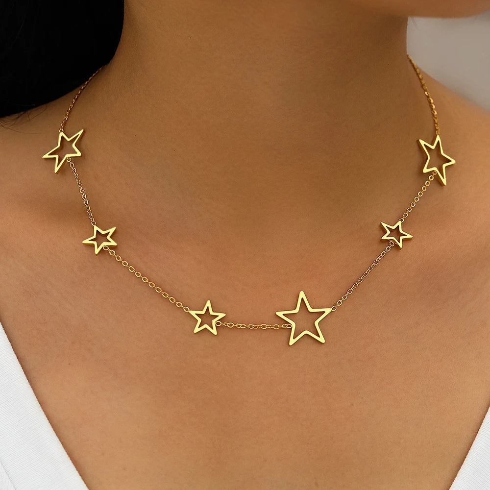 Short Star Necklace Eye Catching Designer Brand Name Necklace High Quality Silver Metal Star Shape Short Necklaces for Women