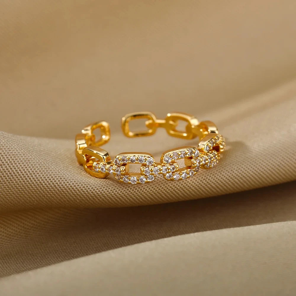 Beautiful Zircon Twist Chain Ring